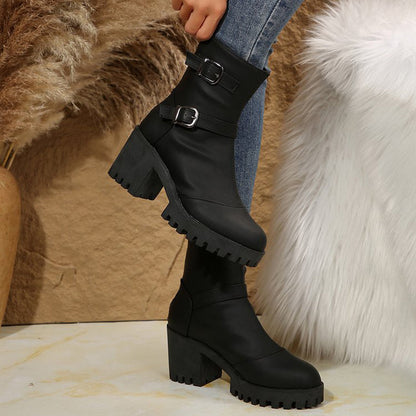 👢 Női vastag sarkú csatos térdközépig érő csizma